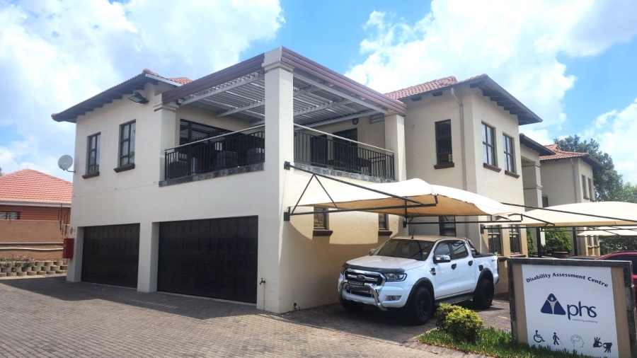  Bedroom Property for Sale in Noordwyk Gauteng