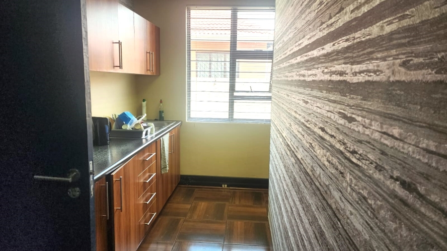  Bedroom Property for Sale in Noordwyk Gauteng
