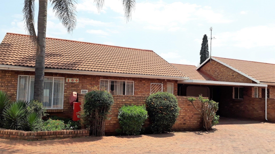 2 Bedroom Property for Sale in Birch Acres Gauteng