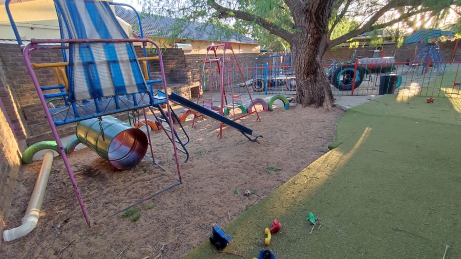  Bedroom Property for Sale in The Reeds Gauteng