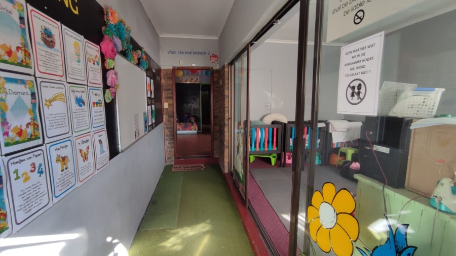  Bedroom Property for Sale in The Reeds Gauteng