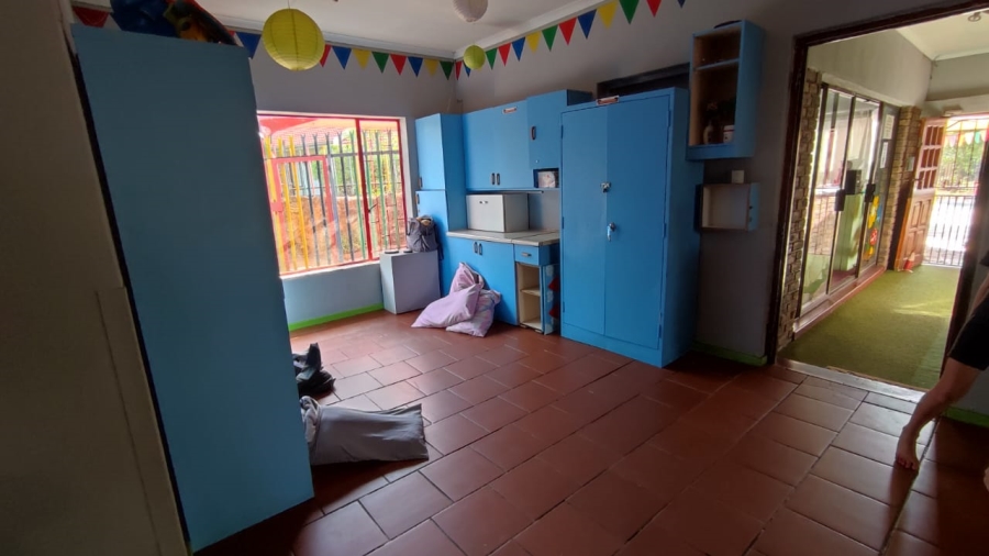  Bedroom Property for Sale in The Reeds Gauteng
