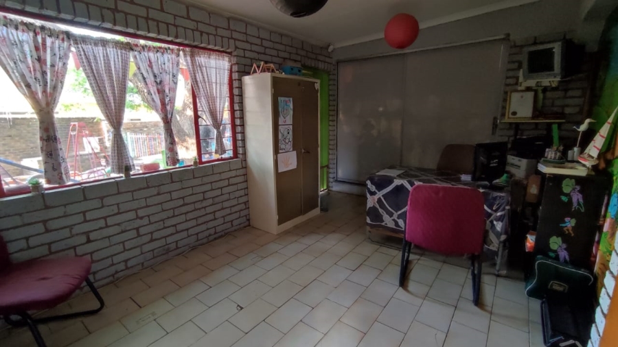  Bedroom Property for Sale in The Reeds Gauteng