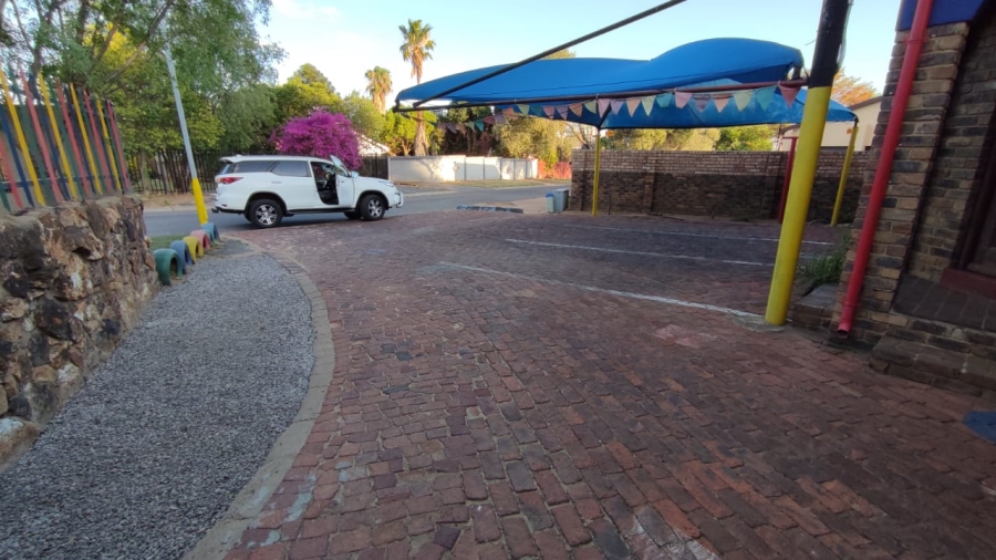  Bedroom Property for Sale in The Reeds Gauteng