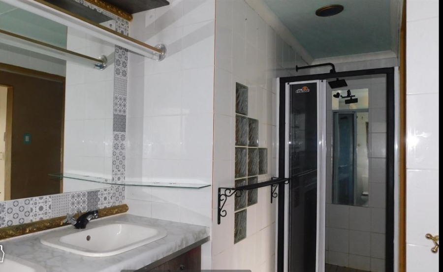 5 Bedroom Property for Sale in Eldoraigne Gauteng