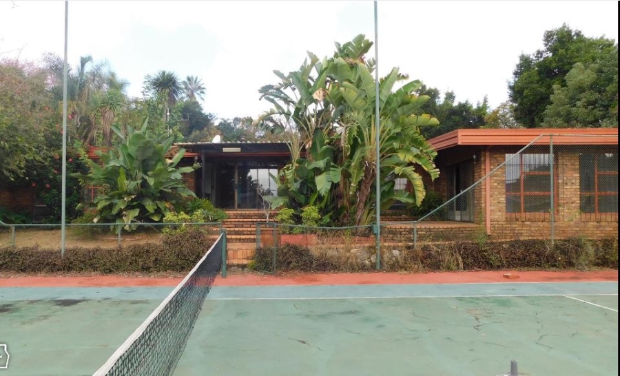 5 Bedroom Property for Sale in Eldoraigne Gauteng