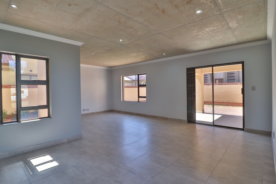 4 Bedroom Property for Sale in Comet Gauteng