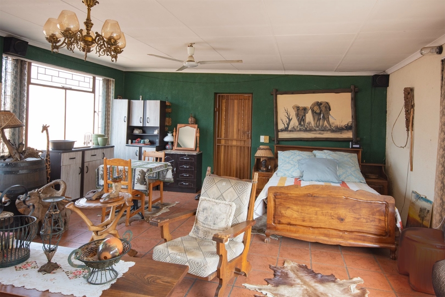  Bedroom Property for Sale in Heidelberg Industrial Gauteng