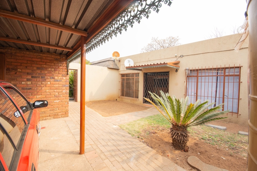  Bedroom Property for Sale in Heidelberg Industrial Gauteng