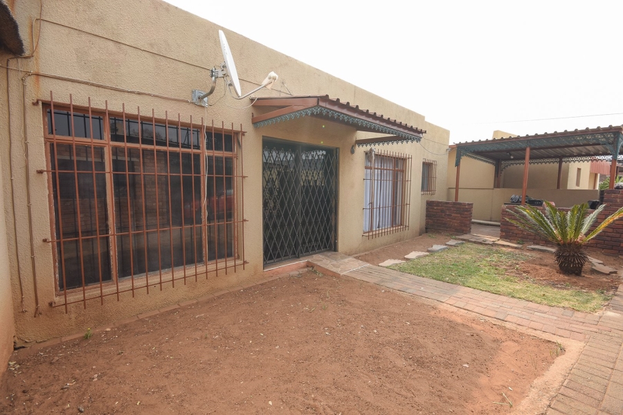  Bedroom Property for Sale in Heidelberg Industrial Gauteng