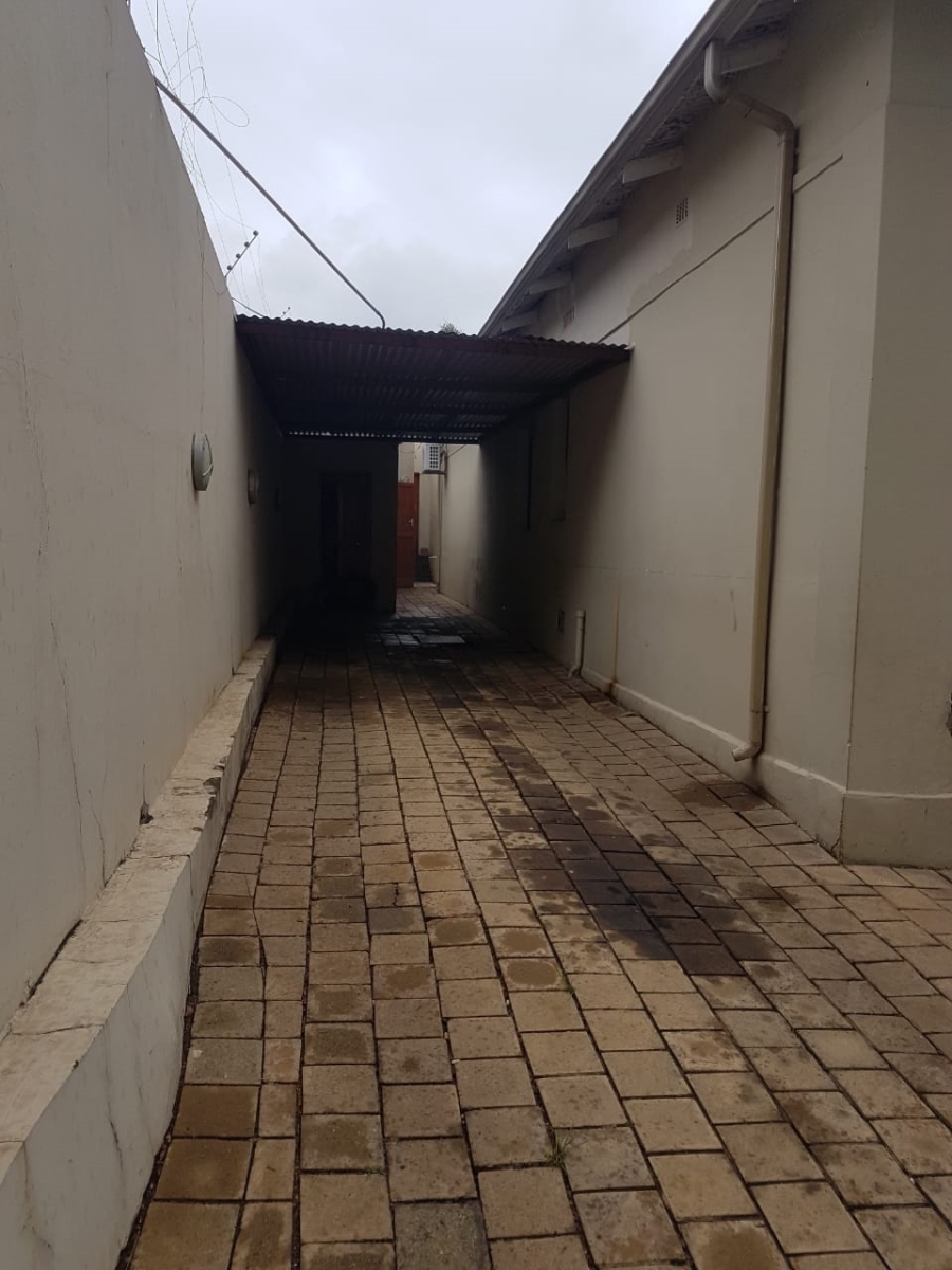 3 Bedroom Property for Sale in Bezuidenhout Valley Gauteng