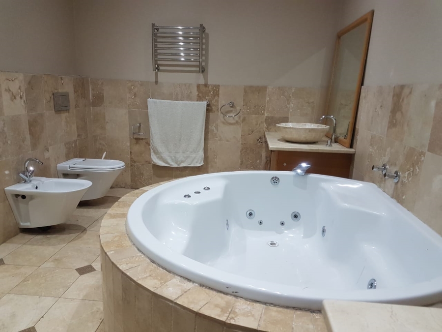 3 Bedroom Property for Sale in Bezuidenhout Valley Gauteng