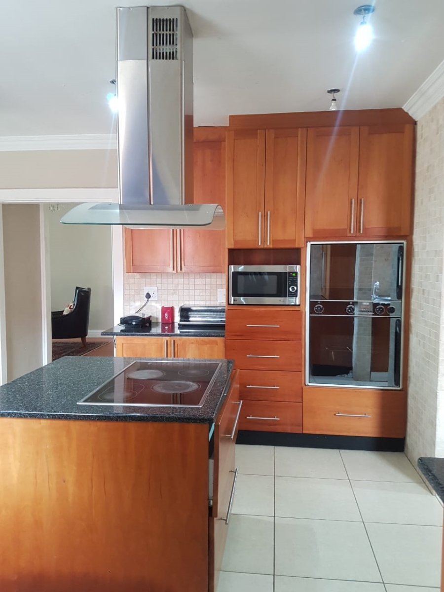 3 Bedroom Property for Sale in Bezuidenhout Valley Gauteng