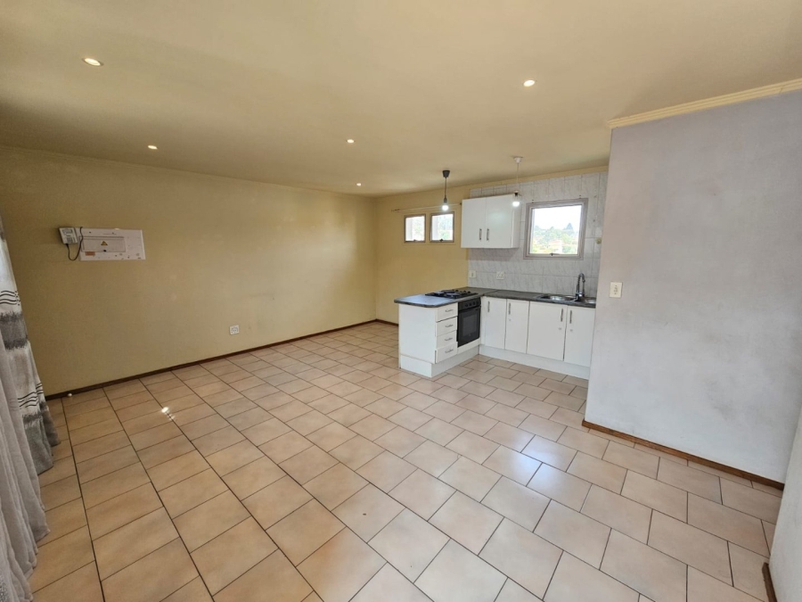 To Let 2 Bedroom Property for Rent in Glenanda Gauteng