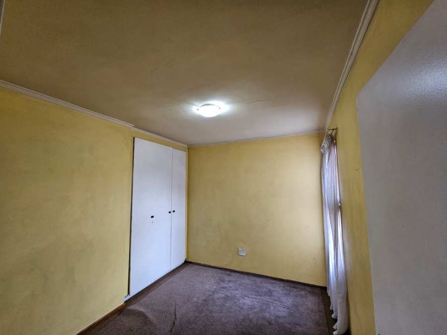 To Let 2 Bedroom Property for Rent in Glenanda Gauteng