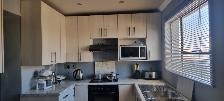 10 Bedroom Property for Sale in Malvern Gauteng
