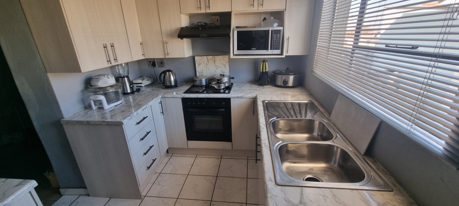 10 Bedroom Property for Sale in Malvern Gauteng