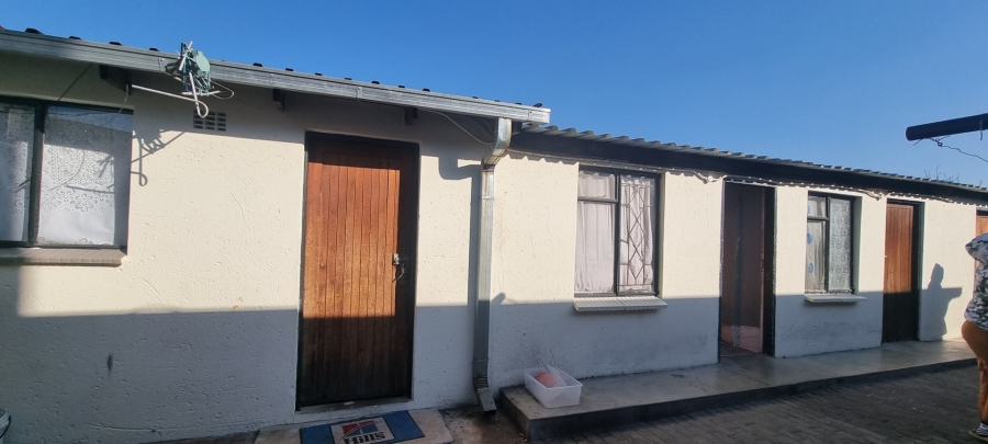 10 Bedroom Property for Sale in Malvern Gauteng