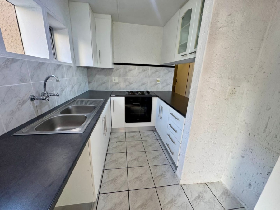 2 Bedroom Property for Sale in Winchester Hills Gauteng