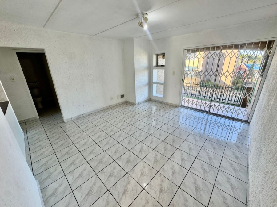 2 Bedroom Property for Sale in Winchester Hills Gauteng
