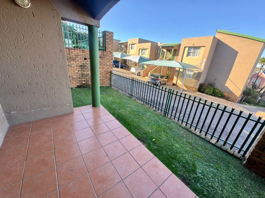 2 Bedroom Property for Sale in Winchester Hills Gauteng