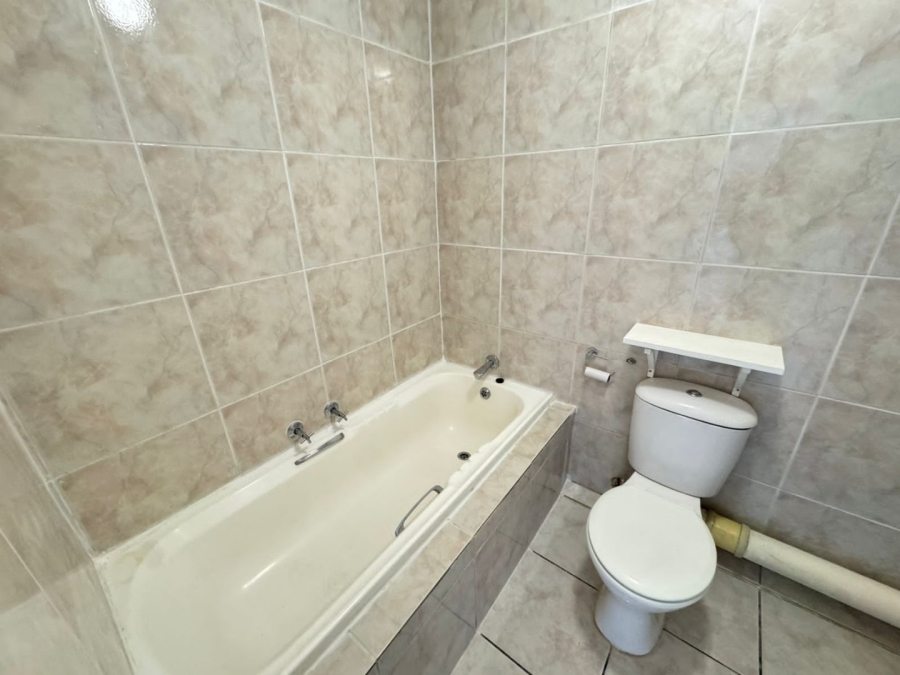 2 Bedroom Property for Sale in Winchester Hills Gauteng