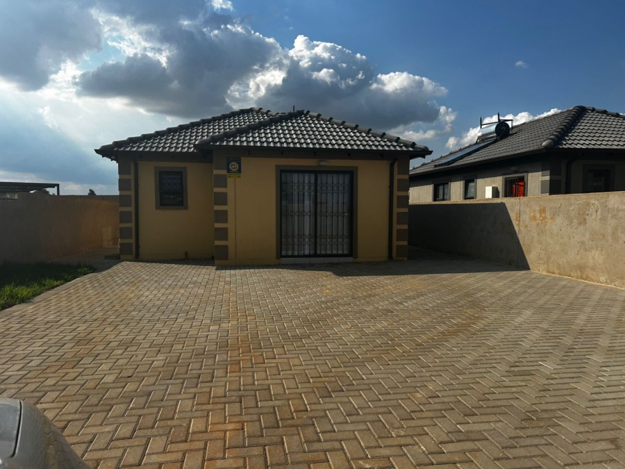 3 Bedroom Property for Sale in Windmill Park Gauteng