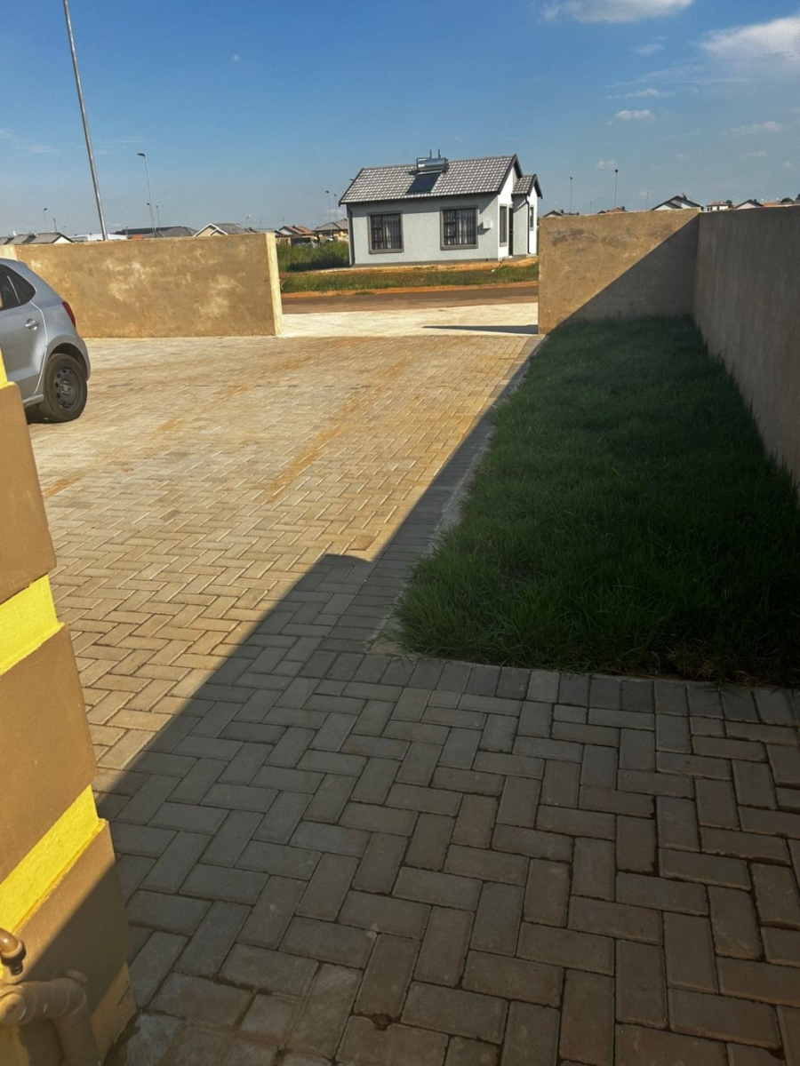 3 Bedroom Property for Sale in Windmill Park Gauteng