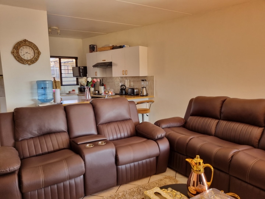 To Let 2 Bedroom Property for Rent in Winchester Hills Gauteng