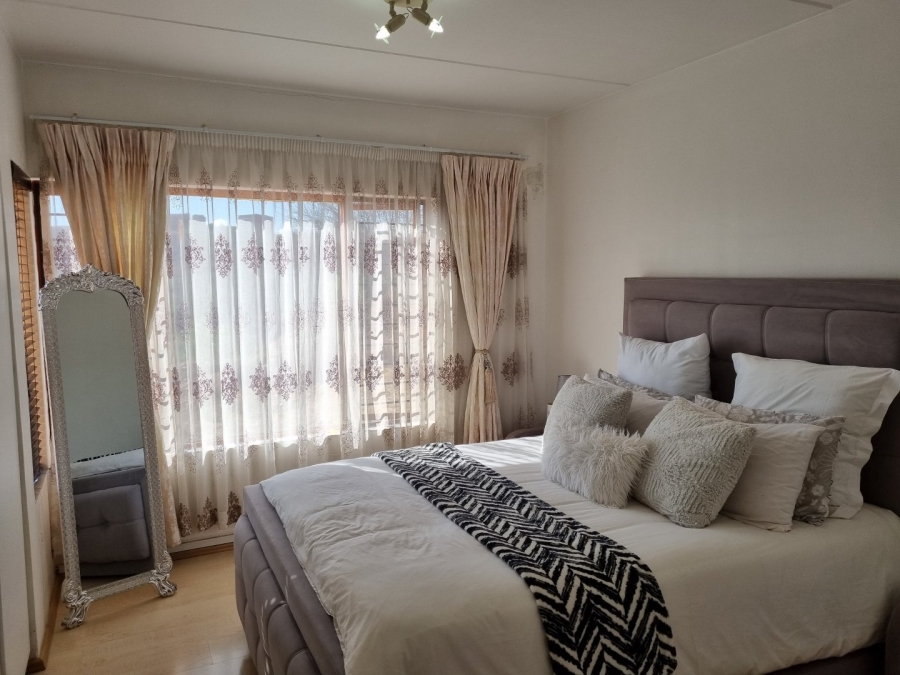 To Let 2 Bedroom Property for Rent in Winchester Hills Gauteng