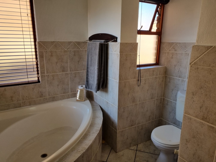 To Let 2 Bedroom Property for Rent in Winchester Hills Gauteng