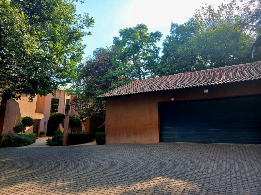  Bedroom Property for Sale in Ferndale Gauteng