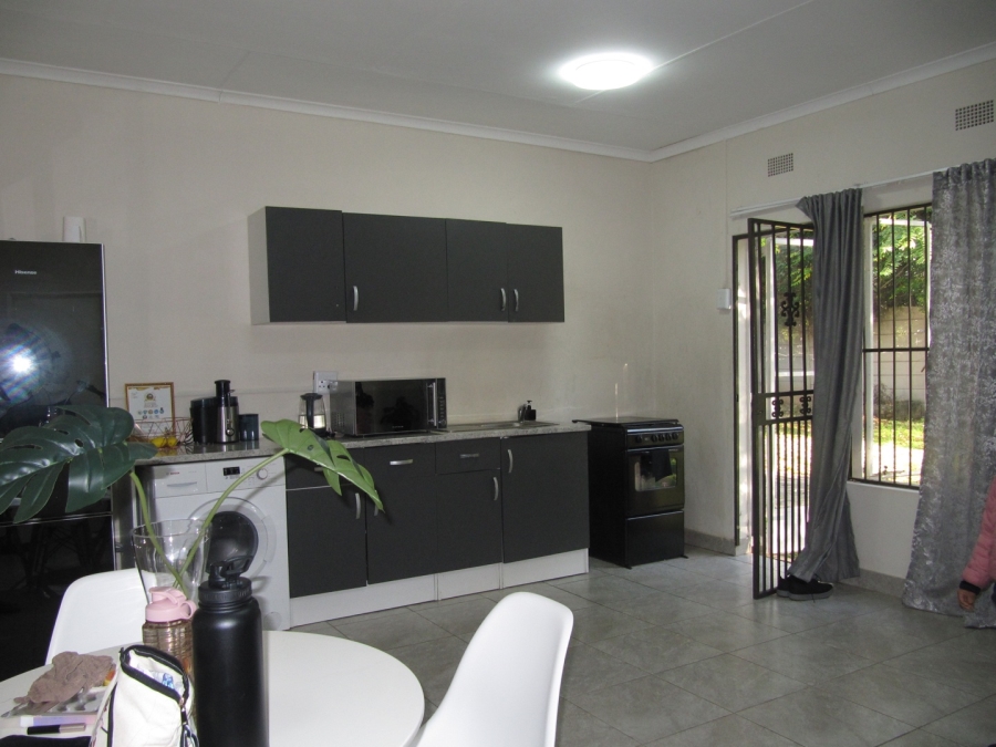 To Let  Bedroom Property for Rent in Ferndale Gauteng
