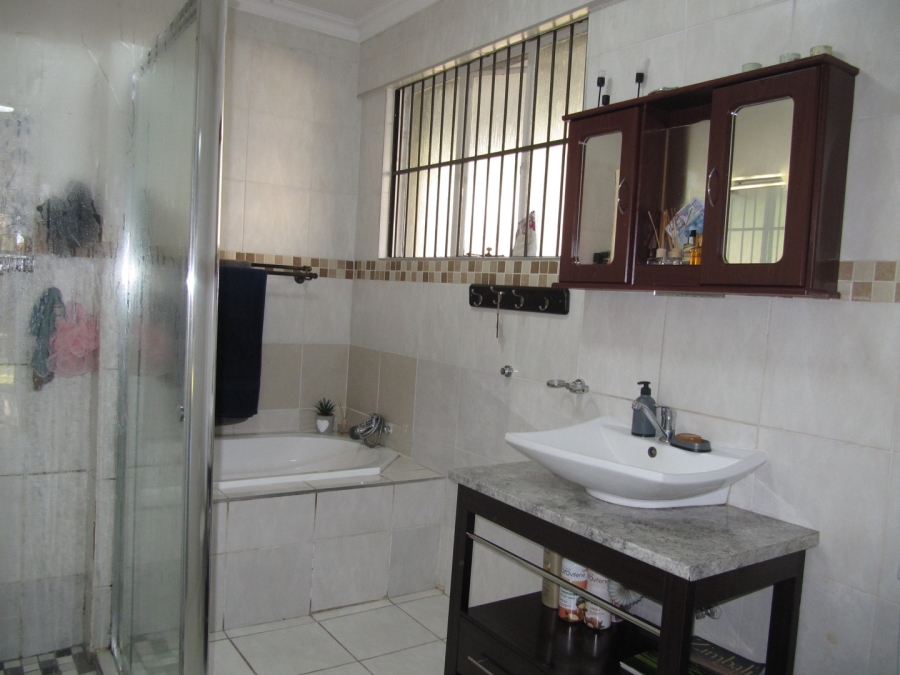 To Let  Bedroom Property for Rent in Ferndale Gauteng