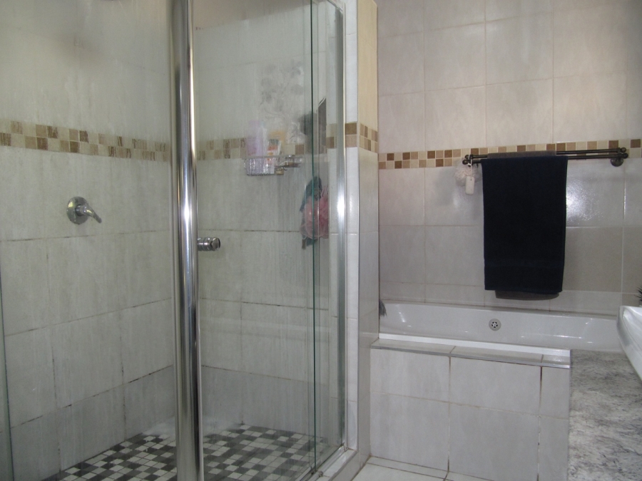 To Let  Bedroom Property for Rent in Ferndale Gauteng