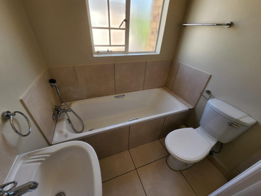 To Let 2 Bedroom Property for Rent in Hazeldean Gauteng