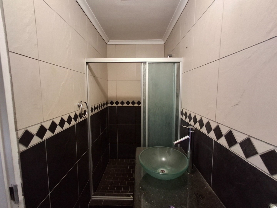 To Let  Bedroom Property for Rent in Hyde Park Gauteng