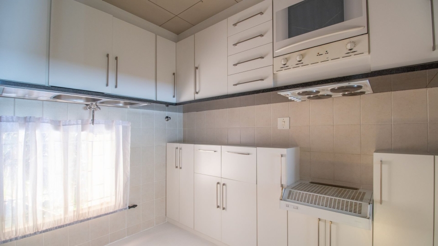 2 Bedroom Property for Sale in Primrose Hill Gauteng
