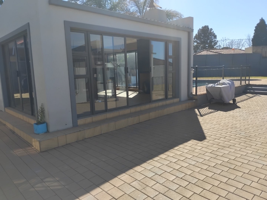 3 Bedroom Property for Sale in Homestead Gauteng