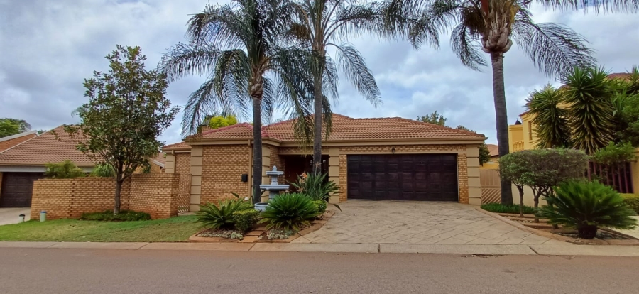 To Let 3 Bedroom Property for Rent in Eldoraigne Gauteng
