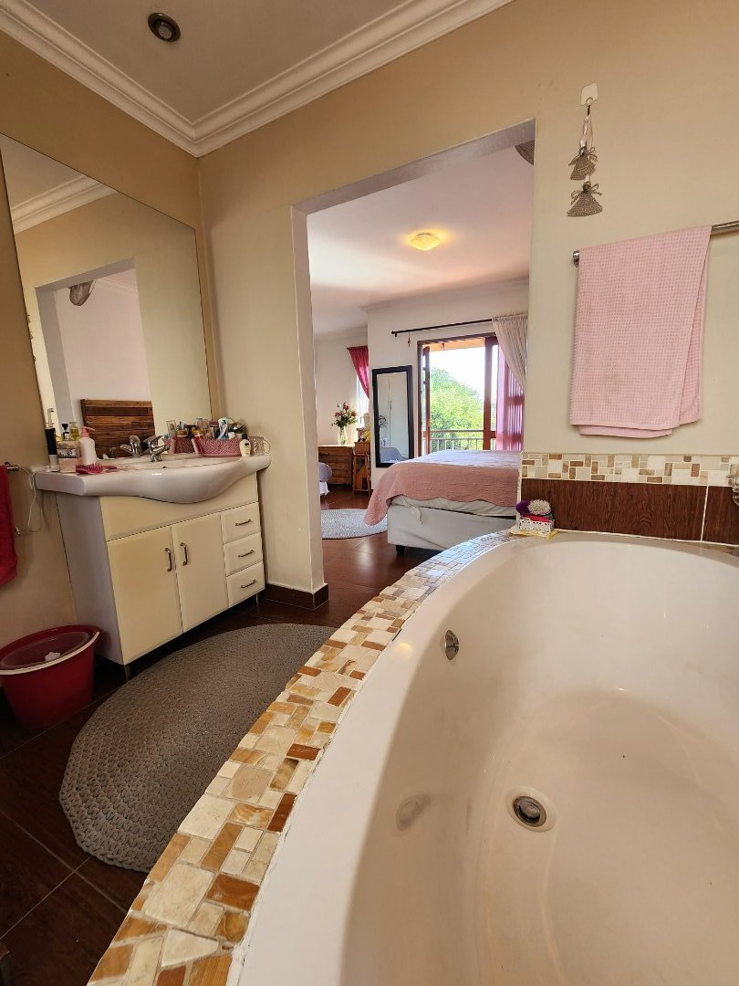 4 Bedroom Property for Sale in Eldoraigne Gauteng