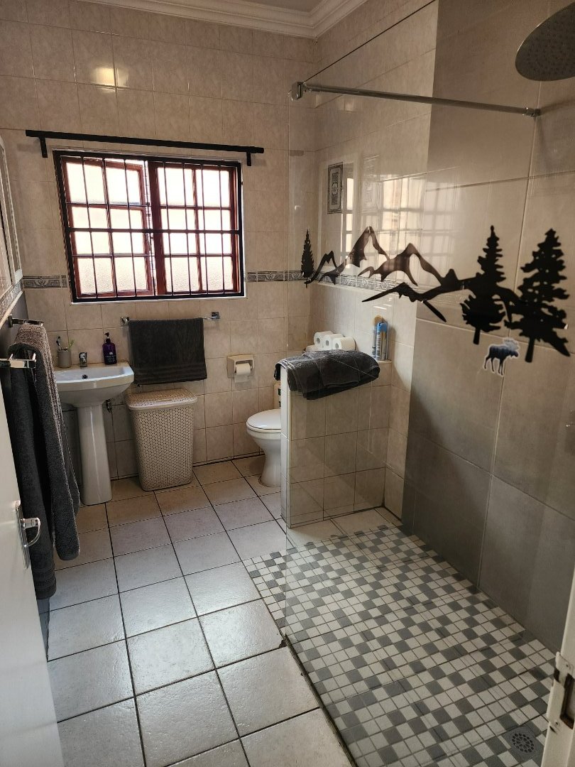 4 Bedroom Property for Sale in Eldoraigne Gauteng