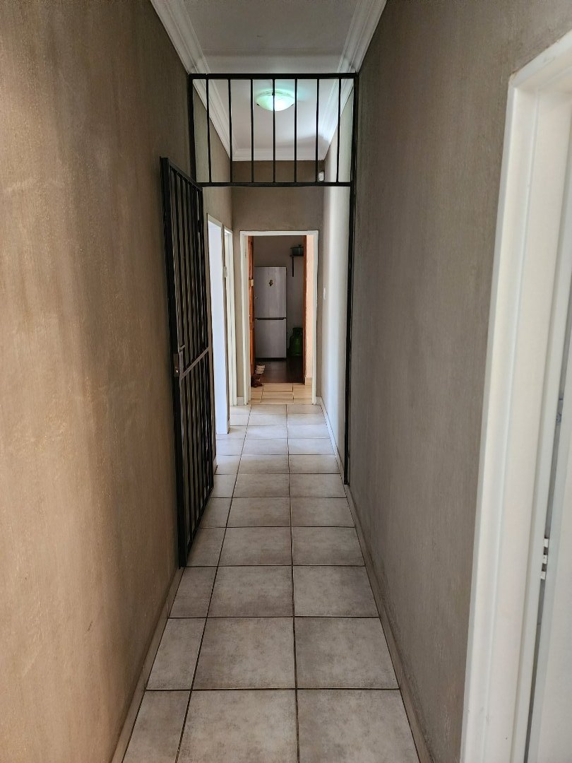 4 Bedroom Property for Sale in Eldoraigne Gauteng