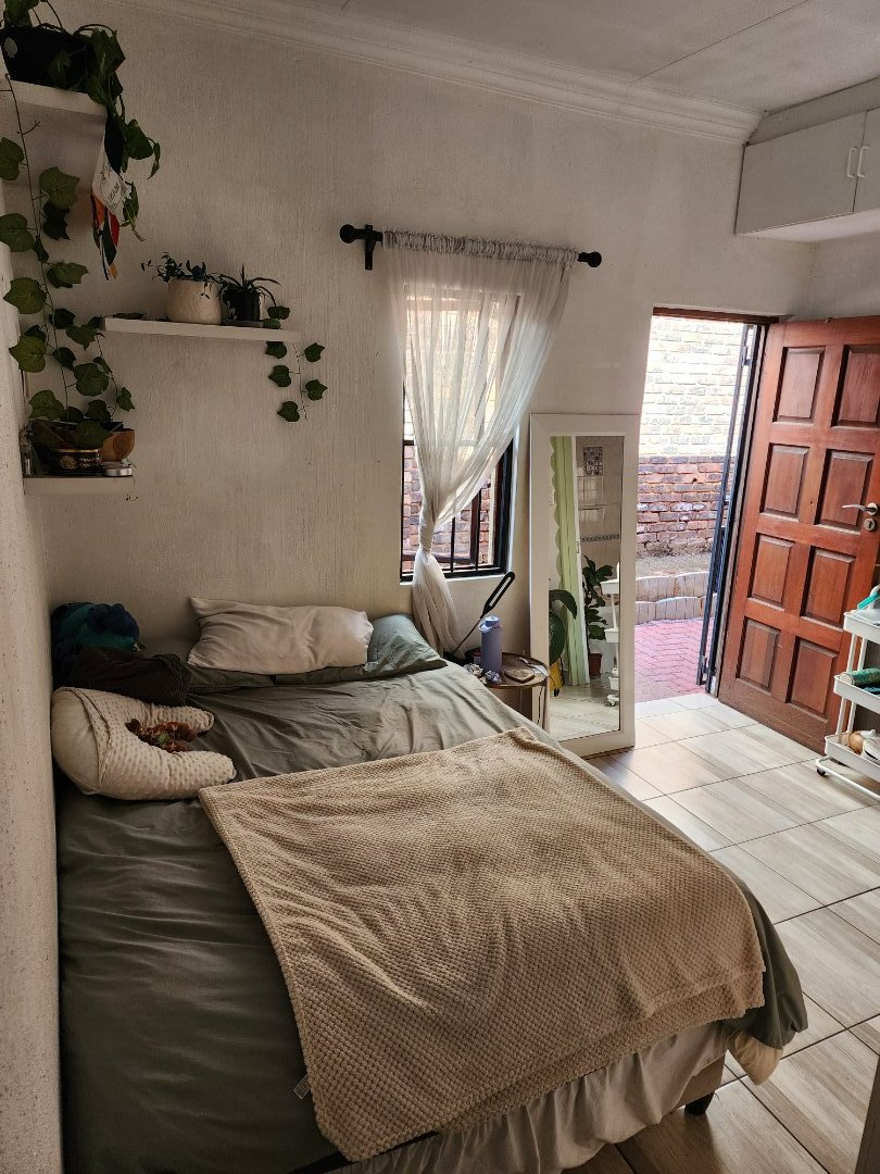 4 Bedroom Property for Sale in Eldoraigne Gauteng