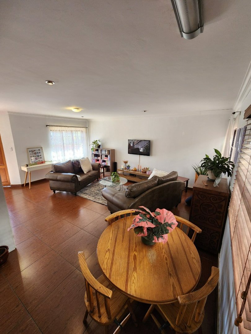 4 Bedroom Property for Sale in Eldoraigne Gauteng