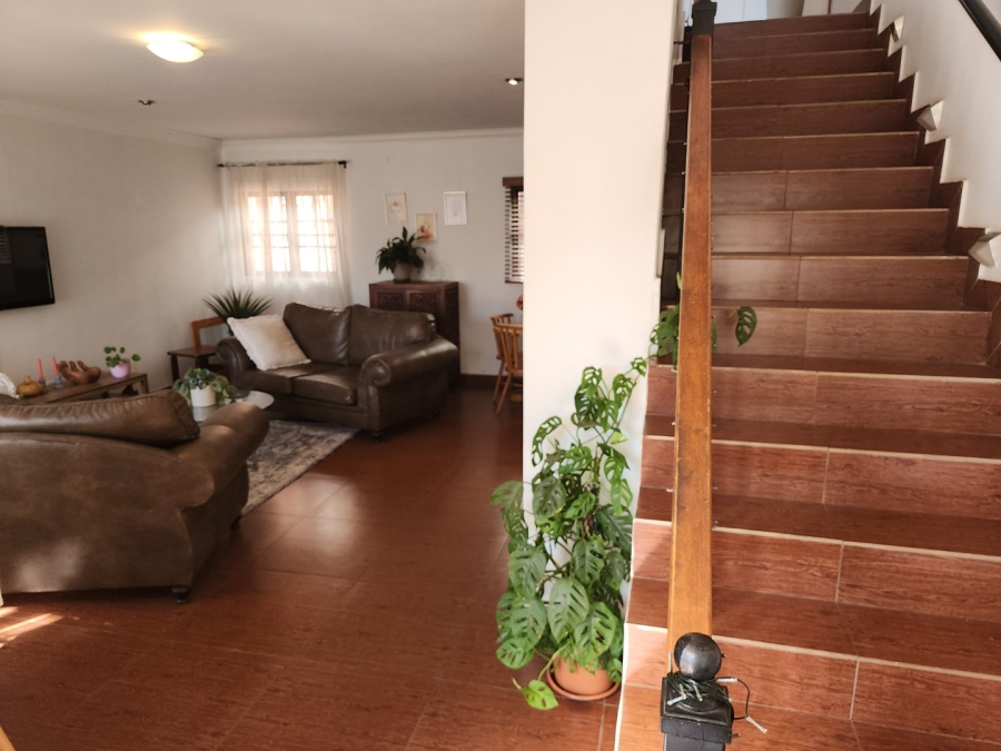 4 Bedroom Property for Sale in Eldoraigne Gauteng