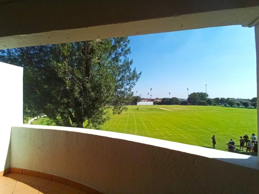 To Let 2 Bedroom Property for Rent in Illovo Gauteng