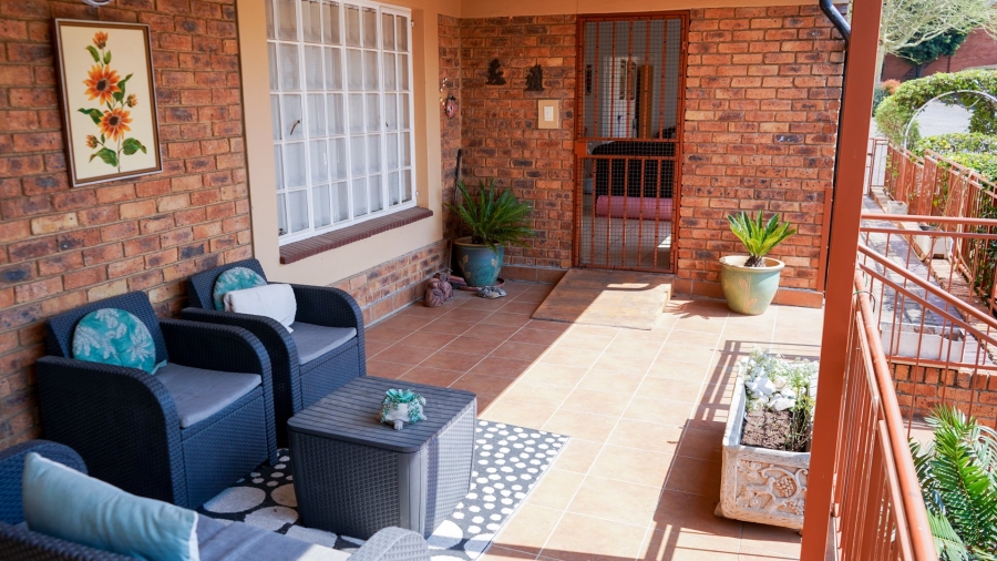 3 Bedroom Property for Sale in Honeydew Grove Gauteng