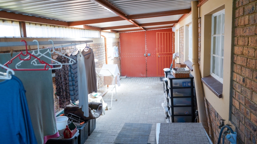 3 Bedroom Property for Sale in Honeydew Grove Gauteng