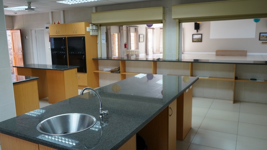 3 Bedroom Property for Sale in Honeydew Grove Gauteng